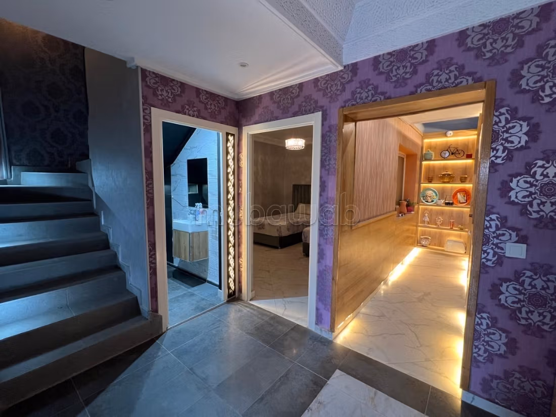 Villa Moderne Meublée Proche du Souk Moderne