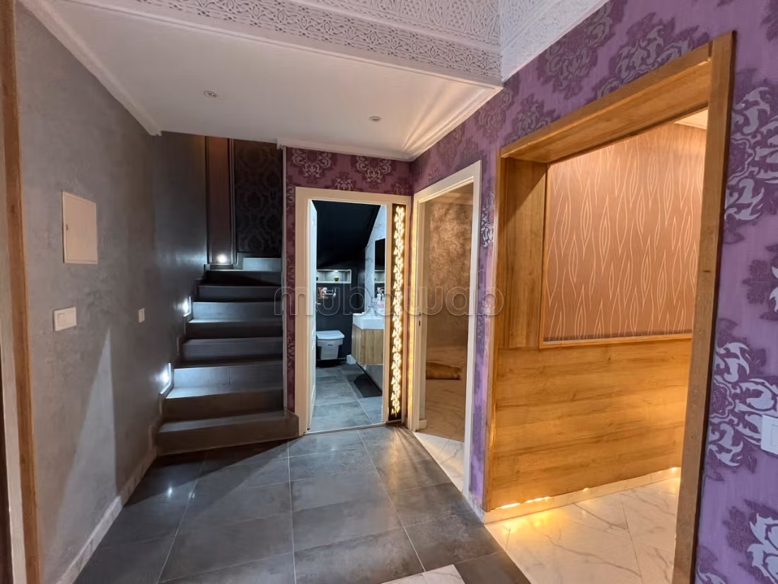 Villa Moderne Meublée Proche du Souk Moderne