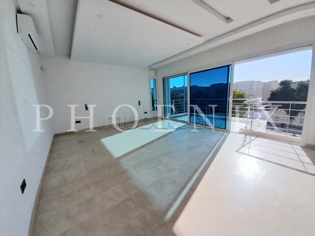 Modern Villa S4 with Pool at Lake 2
