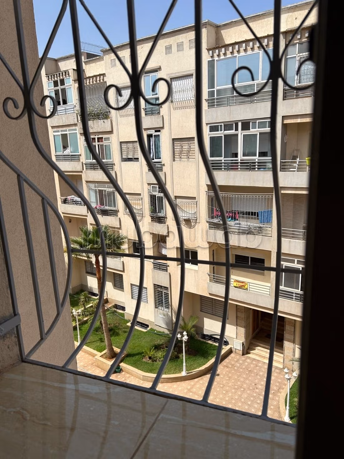 Prachtig appartement te koop bij het Zoubir-kruispunt, Farah Salam 3 aangename slaapkamers.