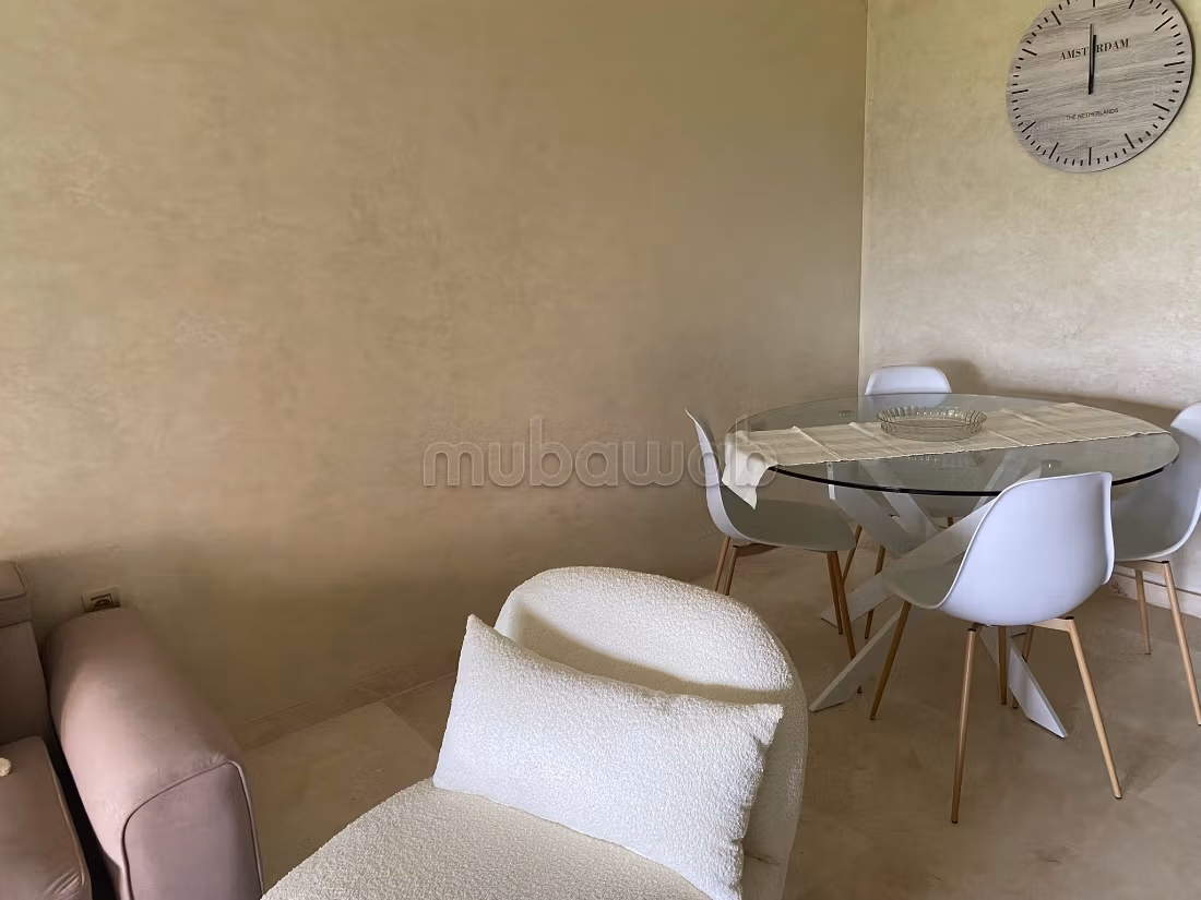 Très joli appartement rez de jardin à louer — 6