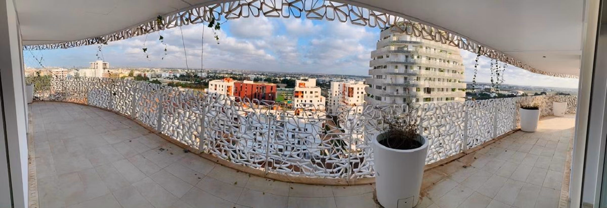 Bel appartement haut standing en location longue durée à CFC avec vue dégagée et étage élevé — 3