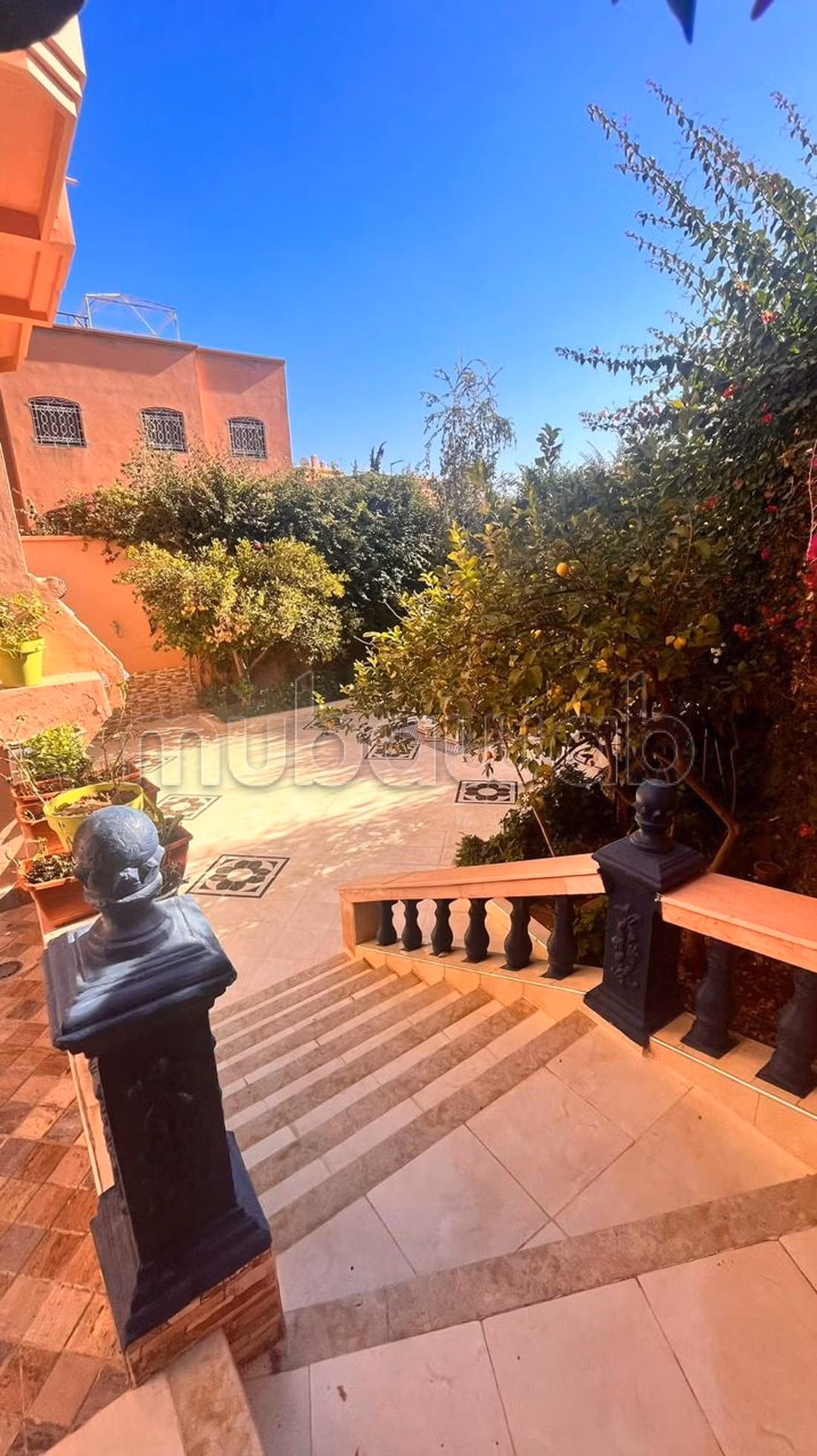 Splendida villa in vendita a Riad Essalam. 6 belle camere. Ben arredato