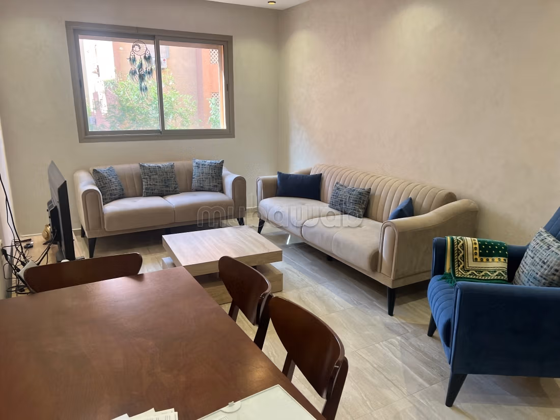 Bel appartement en location à Route Casablanca.
Surface de 55 m².
Bien meublé — 3