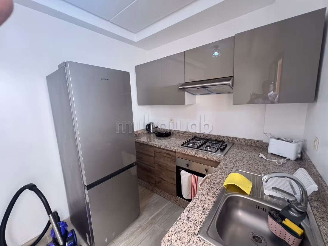 Bel appartement en location à Route Casablanca.
Surface de 55 m².
Bien meublé — 6