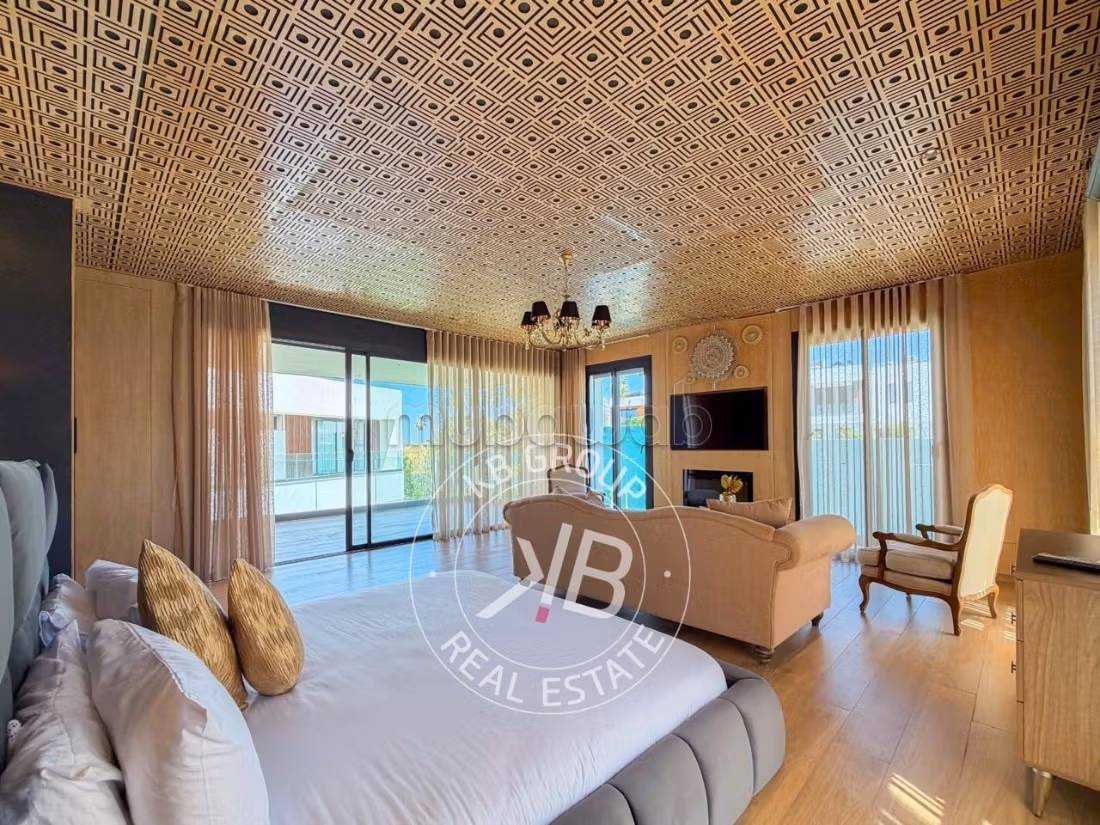 Splendide villa à vendre à Souissi. 
6 pièces