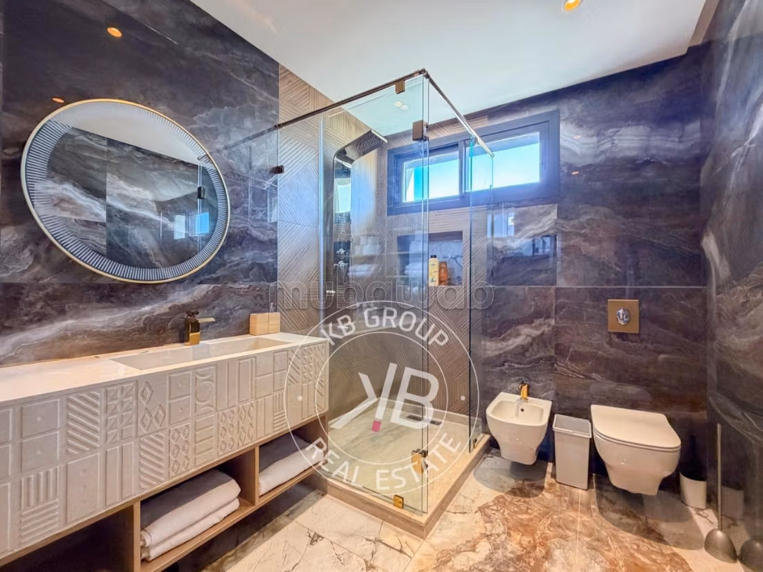 Splendide villa à vendre à Souissi. 
6 pièces