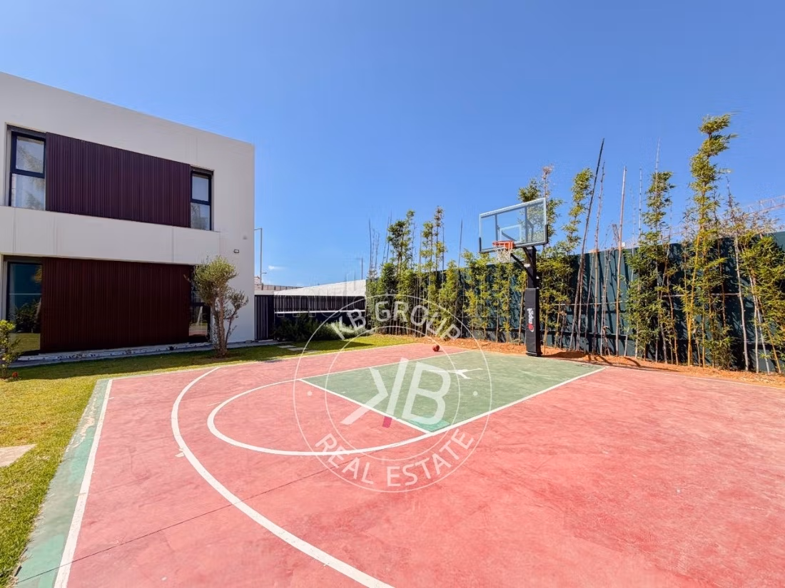 Splendide villa à vendre à Souissi. 
6 pièces