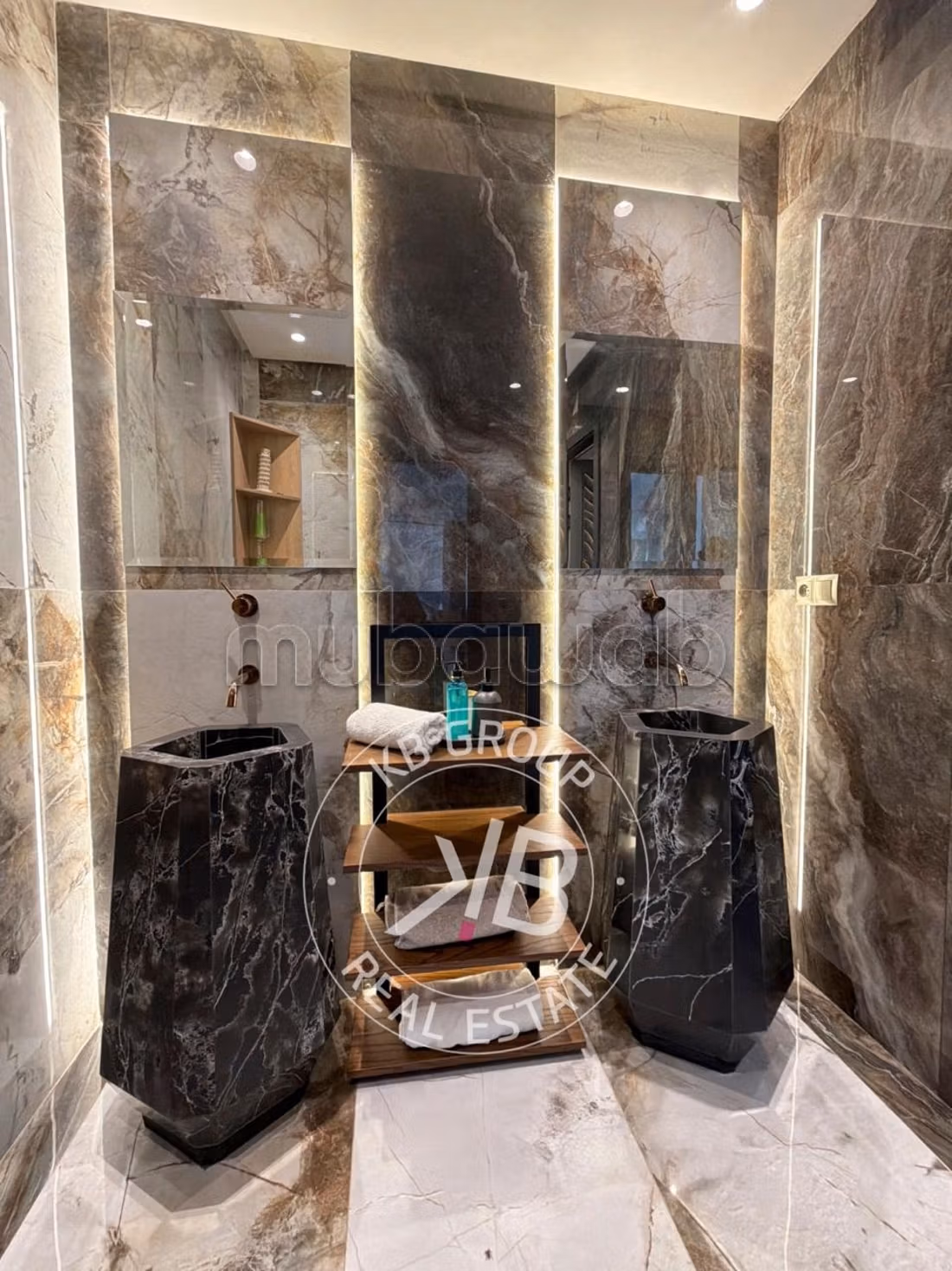 Splendide villa à vendre à Souissi. 
6 pièces