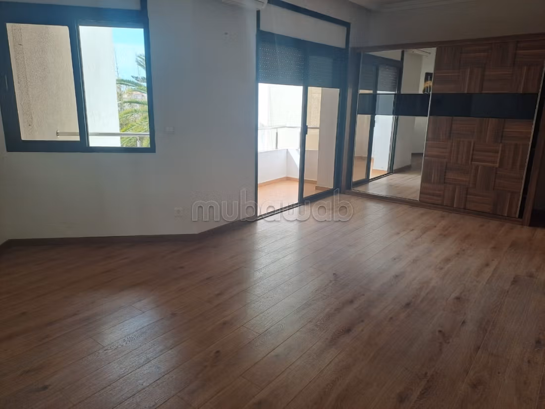 Bel Appartement à louer à AIN DIAB — 6
