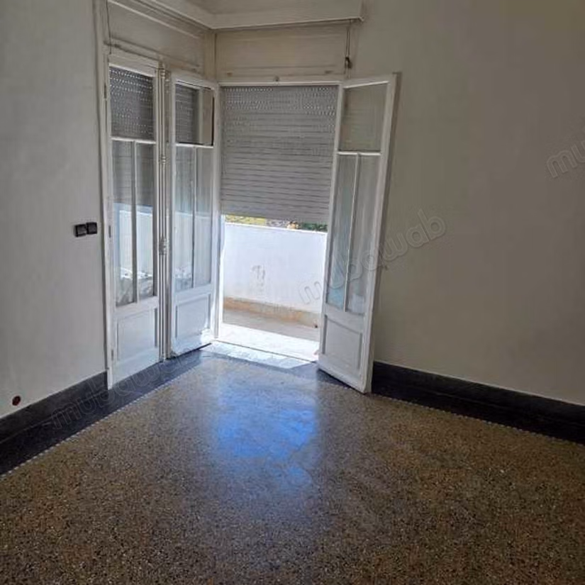 Villa for Sale of 450.0 m² in Casablanca, Palmier Maarif