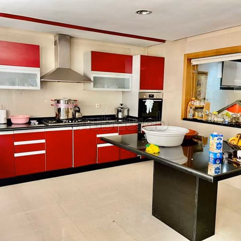 Villa Te Koop van 317.0 m² in Casablanca, Ain Diab
