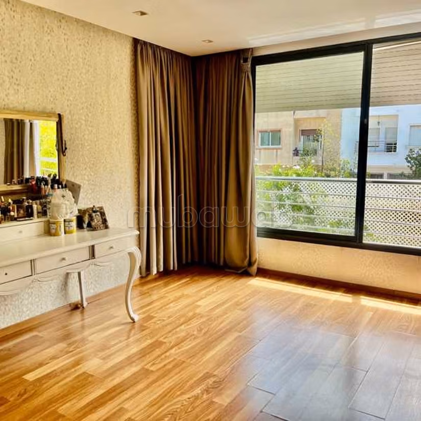 Villa Te Koop van 317.0 m² in Casablanca, Ain Diab