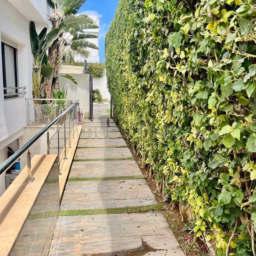 Villa Te Koop van 317.0 m² in Casablanca, Ain Diab