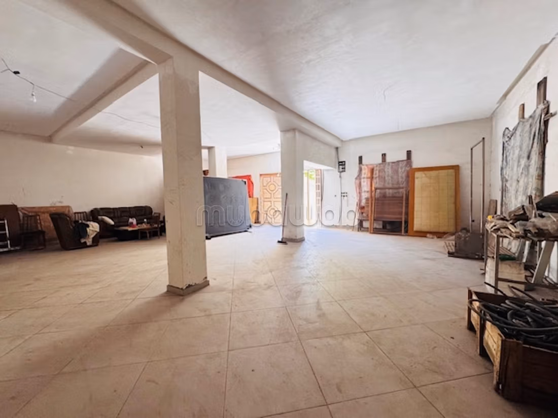 Casa di alto standing in vendita a Habbous. Superficie di 316 m². Giardino e garage