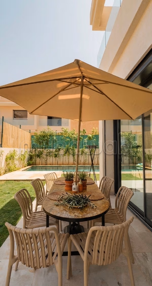 Luxury villa for rent on Route de l'Ourika. 4 beautiful bedrooms. Furnished