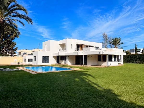 Apartamento 3 Habitaciones Vacío en Alquiler – La Naranjera Souissi