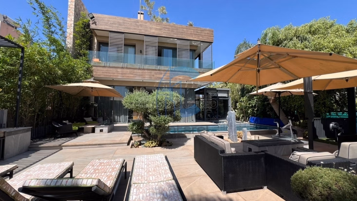 Villa 5 chambres meublée avec piscine et pool house à louer argan golf marrakech