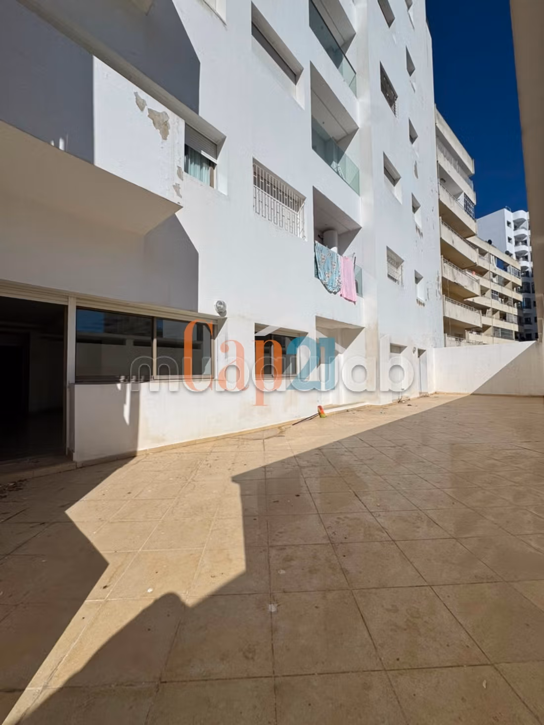 Appartement avec 3 chambres vide à louer 
Iberia — 5