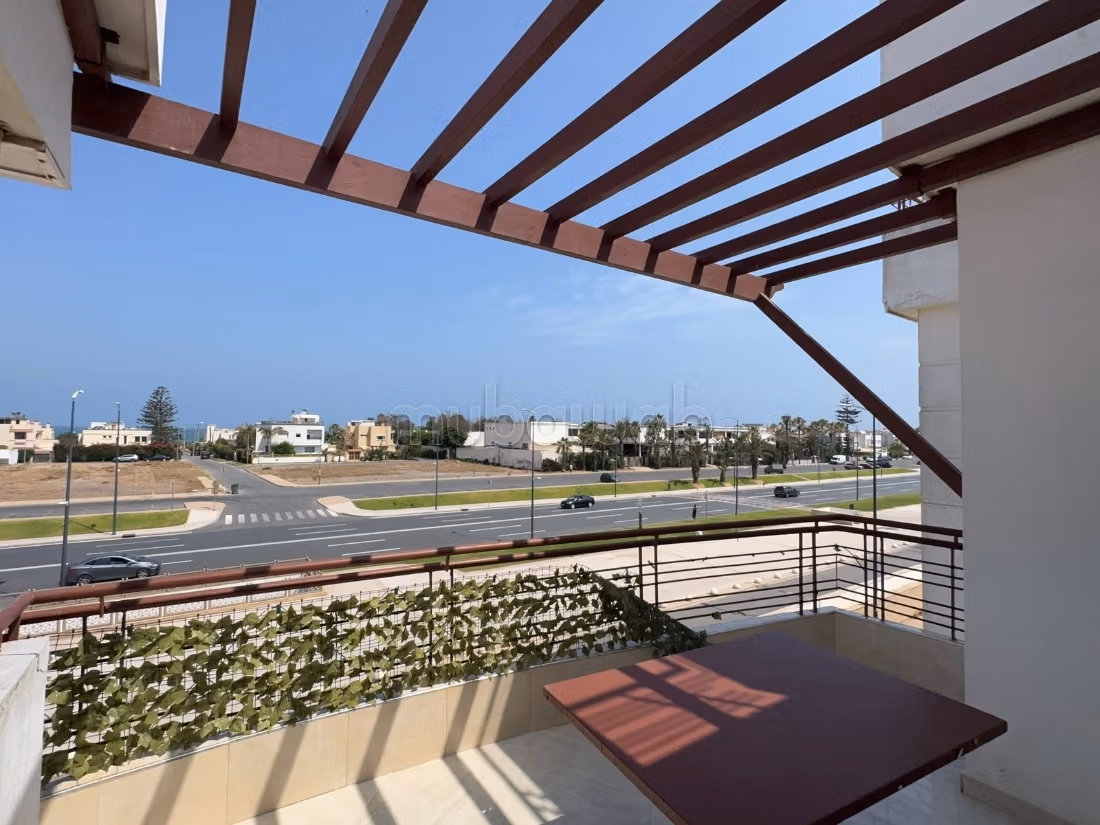 Exception F4 meuble avec terrasse au coeur harouhr