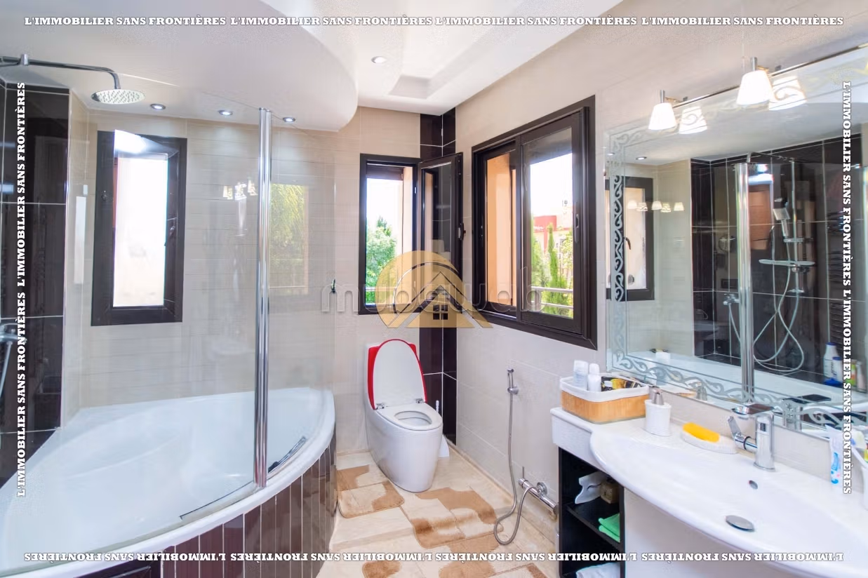 Villa arredata con giardino e piscina privata in vendita a Targa, Marrakech