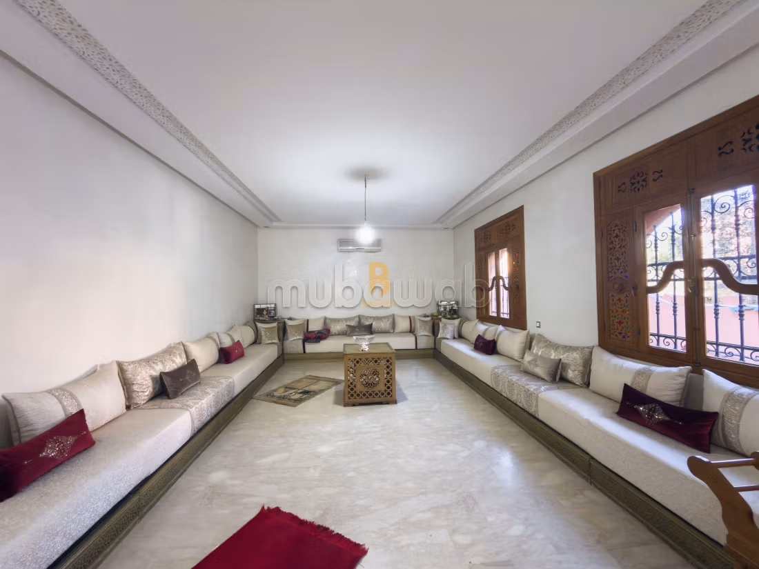Superb Villa En Venta A Targa