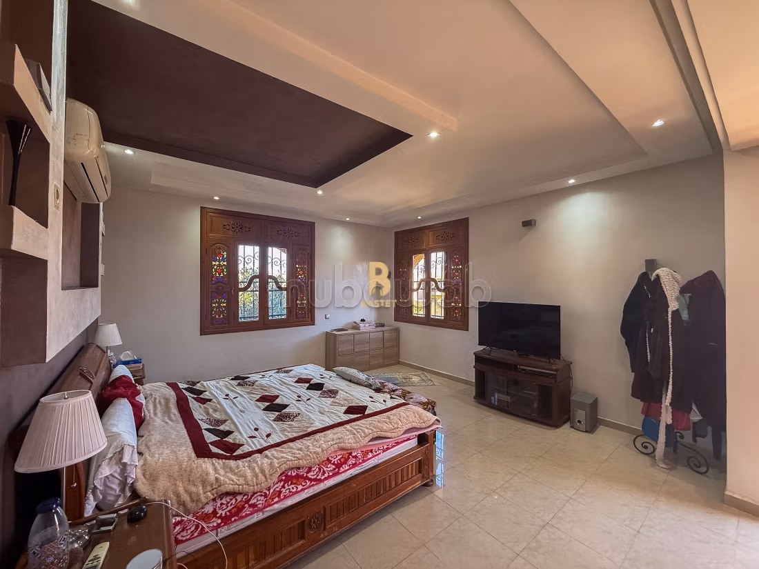 Superb Villa En Venta A Targa