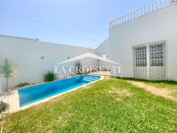 Villa S5 avec piscine à Gammarth