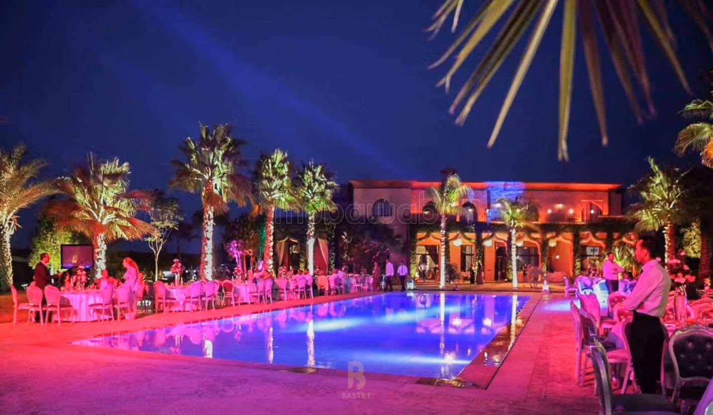 Demeure Luxueuse En Vente A Marrakech Avec VNA