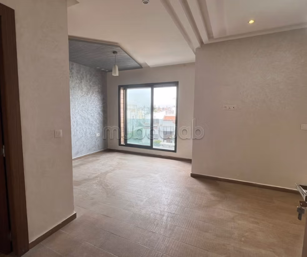 Bel appartement deux façades opposées à vendre