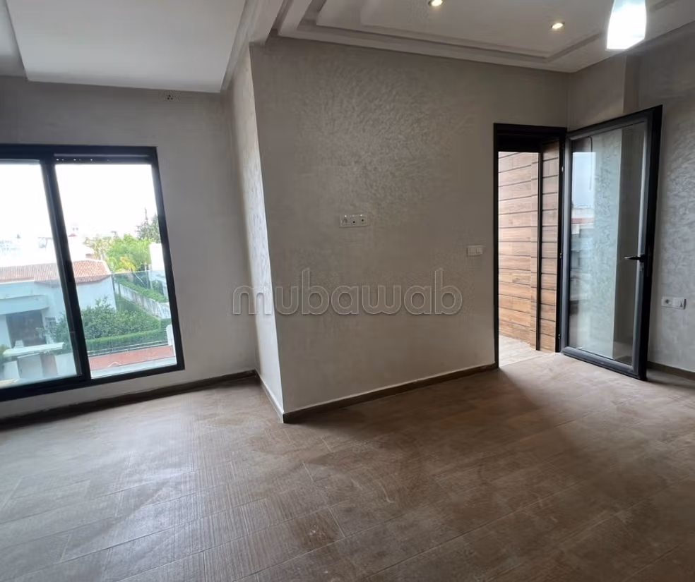 Bel appartement deux façades opposées à vendre