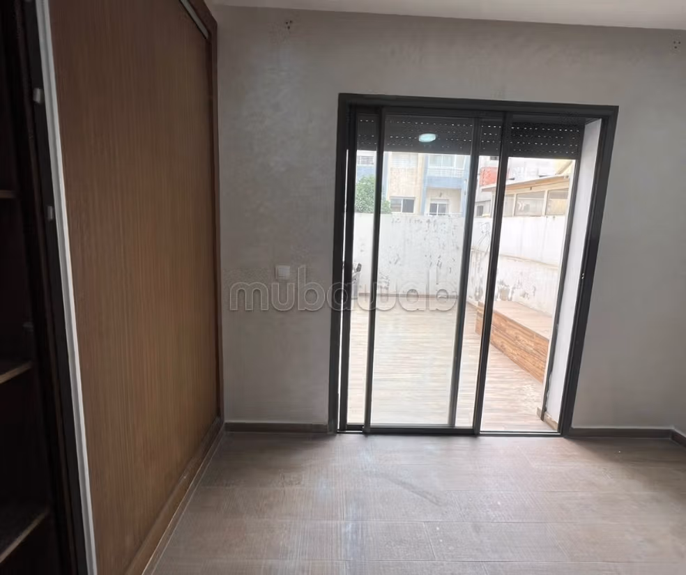 Bel appartement deux façades opposées à vendre