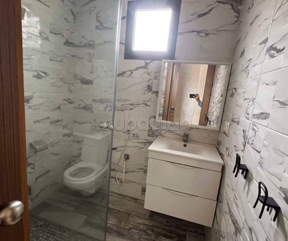 Bel appartement deux façades opposées à vendre