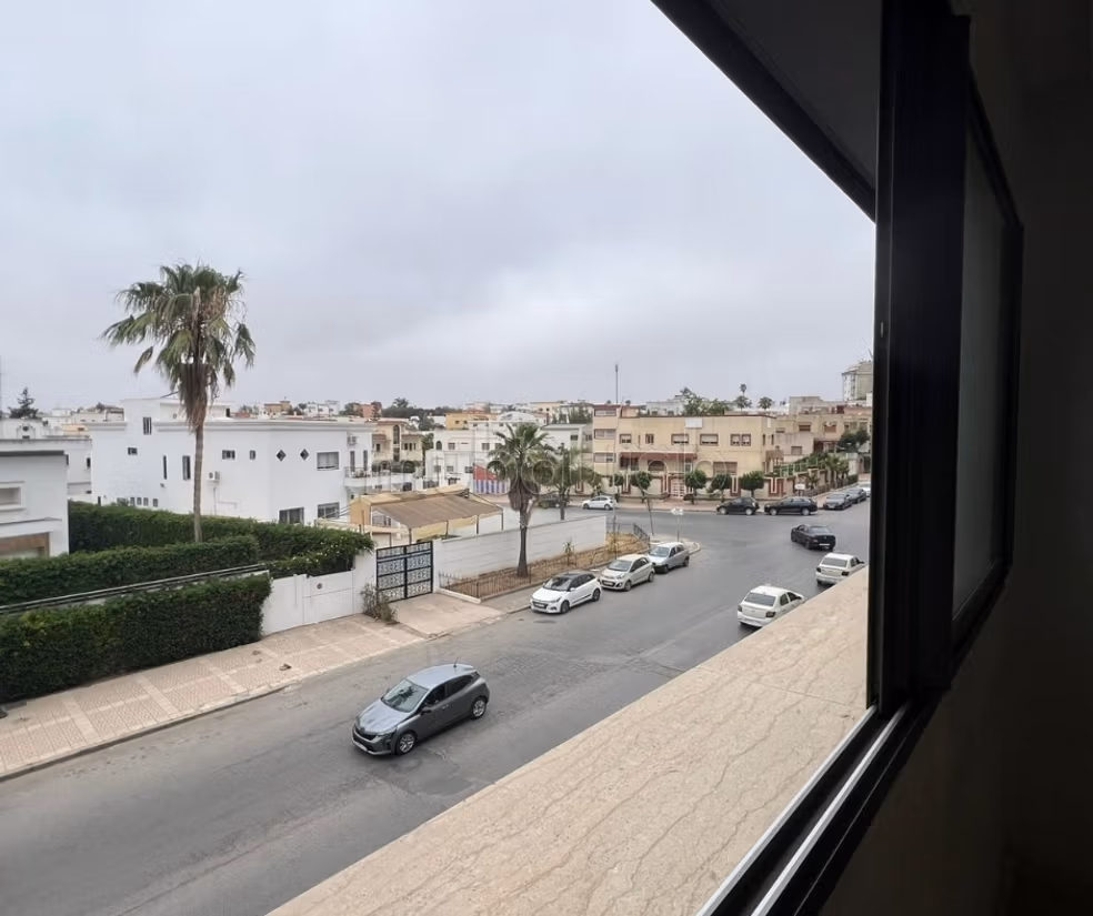 Bel appartement deux façades opposées à vendre