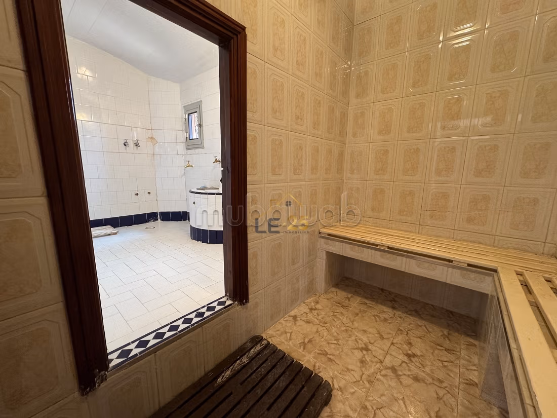 Elegante Villa Familiar En Venta En Semlalia