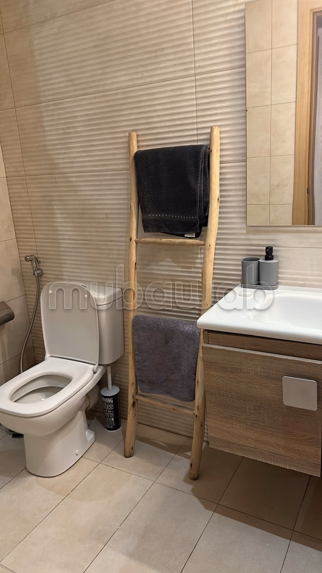 Bellissimo appartamento in affitto a Guéliz. 5 camere confortevoli. Porta blindata, sicurezza