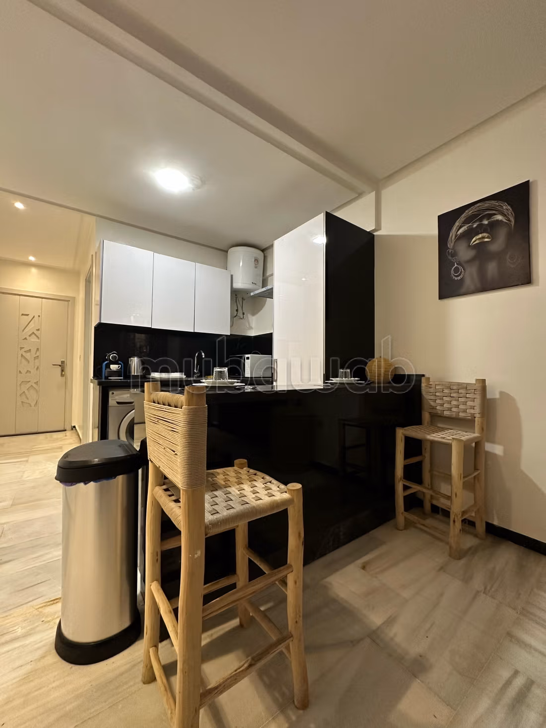 Location d'un appartement à Guéliz.
5 pièces confortables — 6