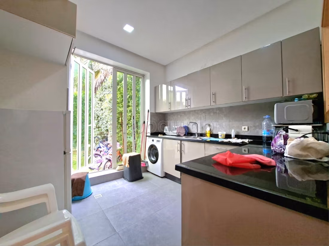 Villa duplex con piscina in residence chiuso