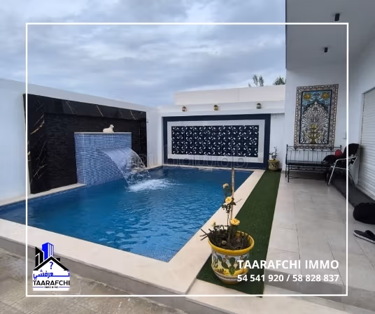 RDC avec piscine privative à Hammamet: A Vendre