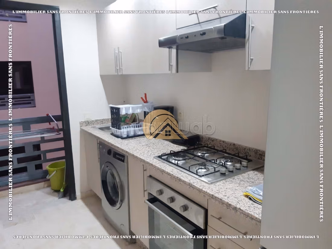Appartement meublé 72 m² à louer à Hivernage, Marrakech — piscine collective intérieure