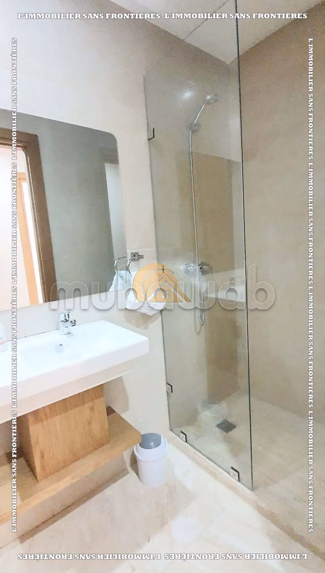 Appartement meublé 72 m² à louer à Hivernage, Marrakech — piscine collective intérieure