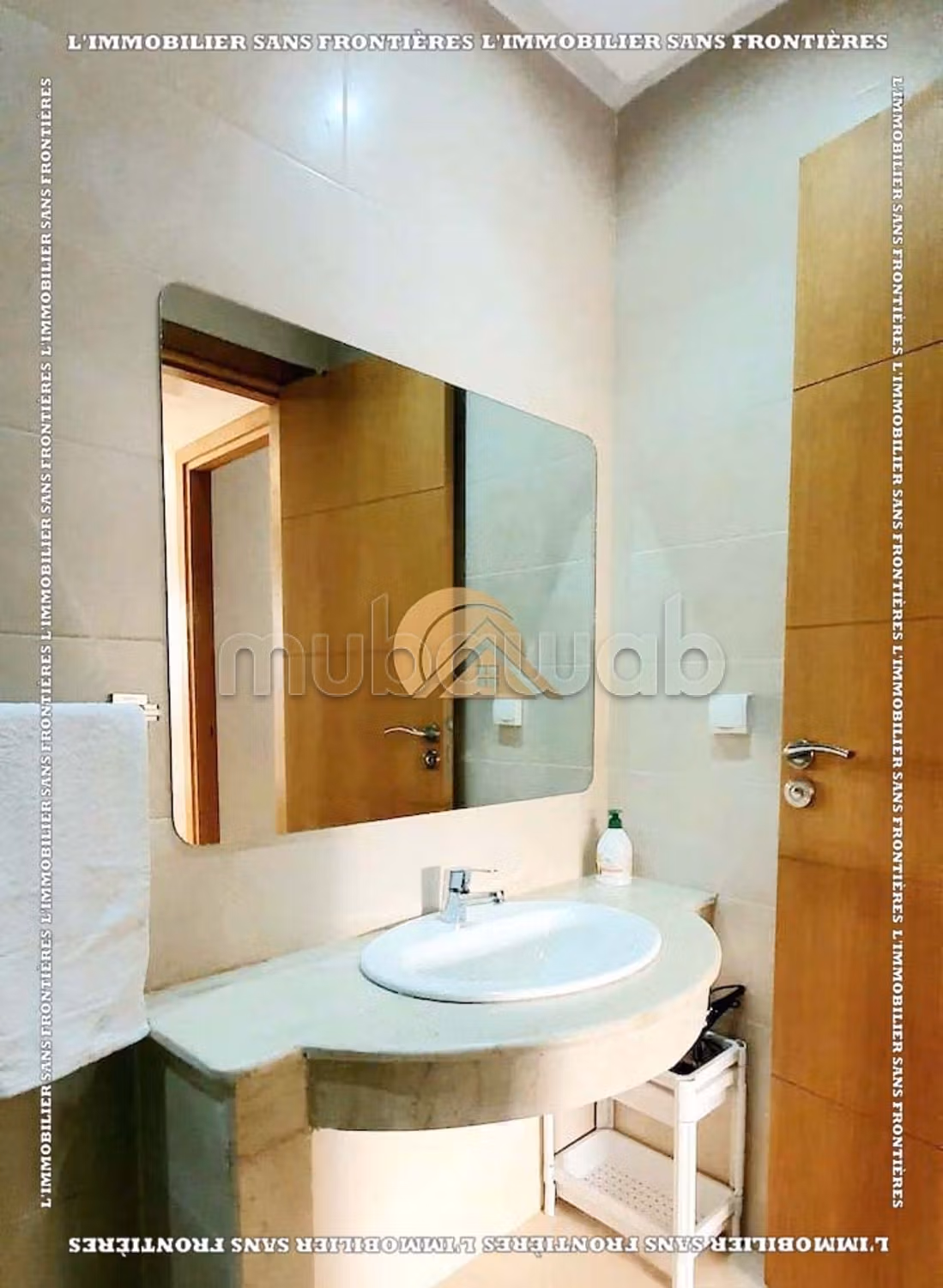 Appartement meublé 72 m² à louer à Hivernage, Marrakech — piscine collective intérieure