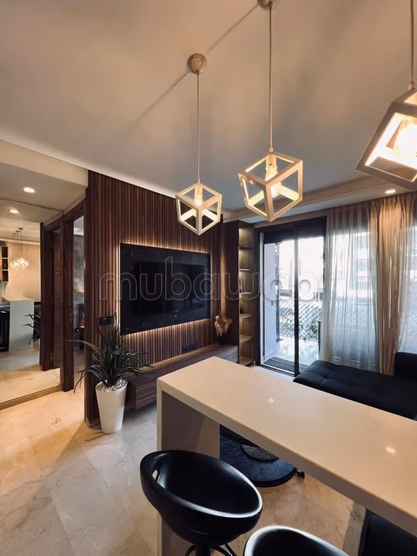 Superbe appartement à louer à Les Hôpitaux.
Superficie 45 m².
Bien meublé