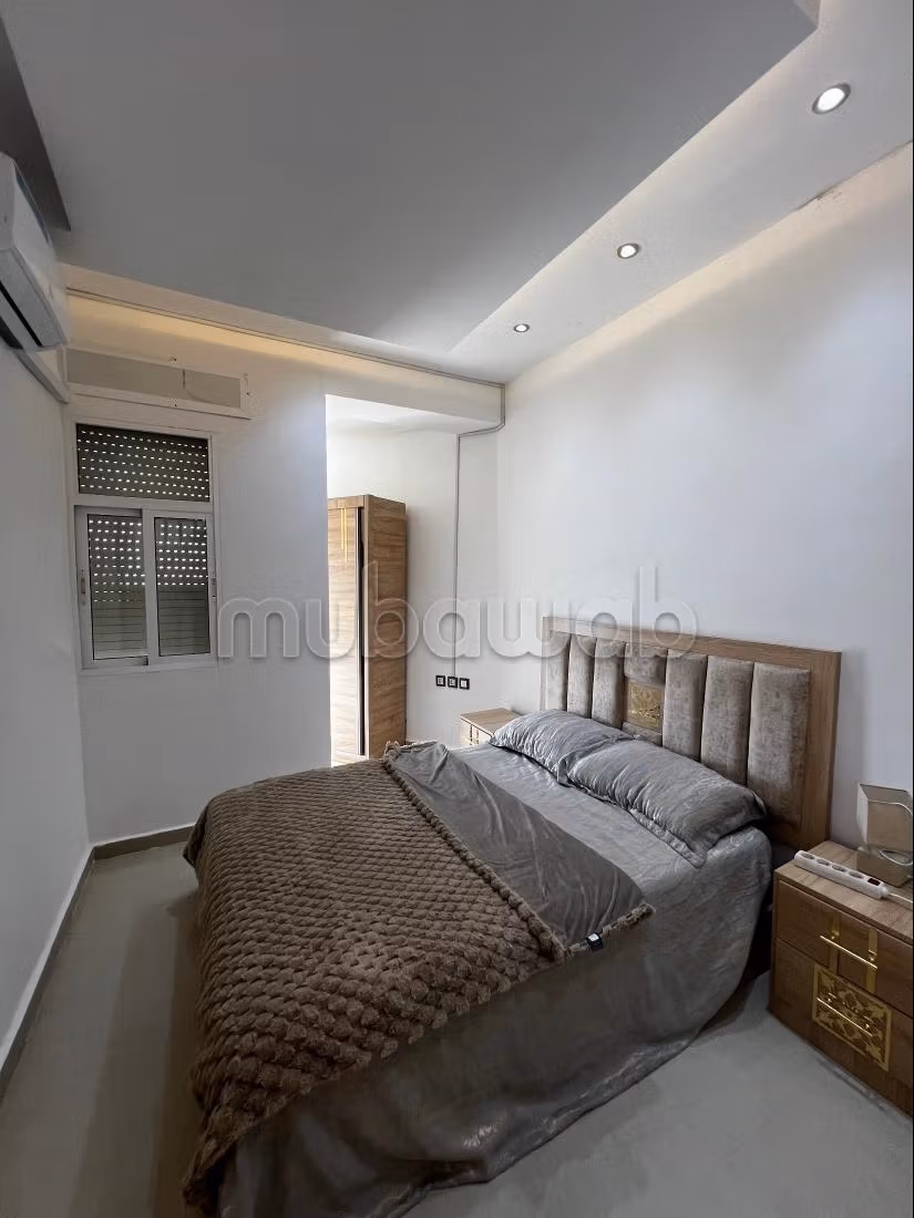 Luxury villas and houses for rent in Manar. 4 beautiful rooms. Safe residence equipped with satellite channel reception system.