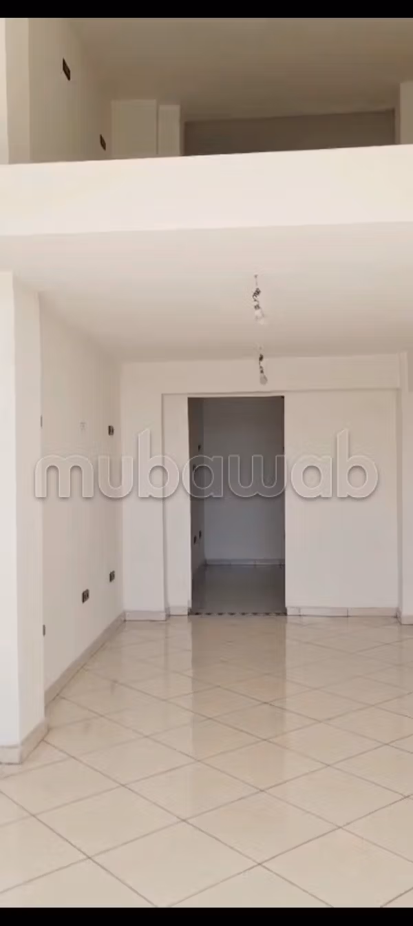 Se vende local comercial en Mhamid. Superficie 30 m²