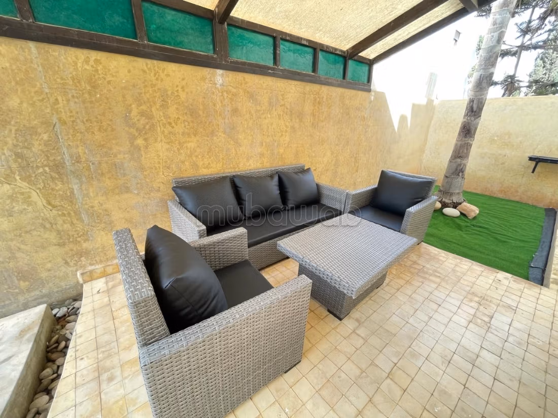 Charming house with swimming pool 300m from the beach