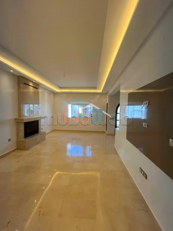 Villa 4Ch moderne vide à louer à Boubana
