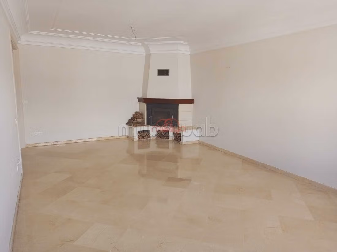 Location Apartment in Racine
