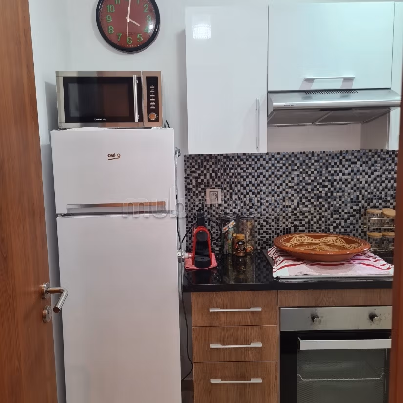 Appartement en location à Agdal.
3 chambres agréables.
Bien meublé — 5