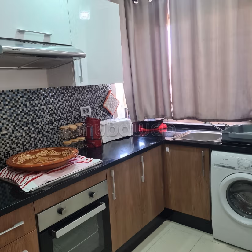 Appartement en location à Agdal.
3 chambres agréables.
Bien meublé — 6
